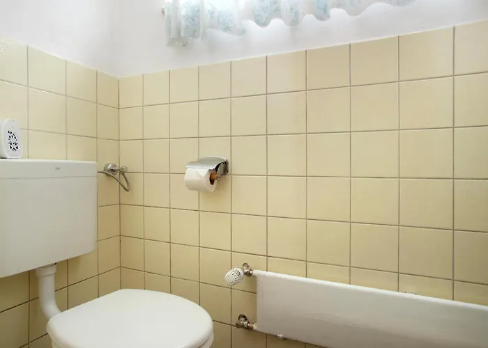 Haus Bernhardt アパート *