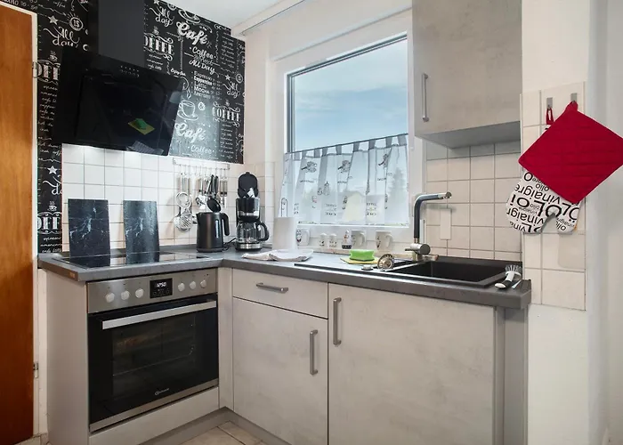 Haus Bernhardt アパート ランゲナルゲン